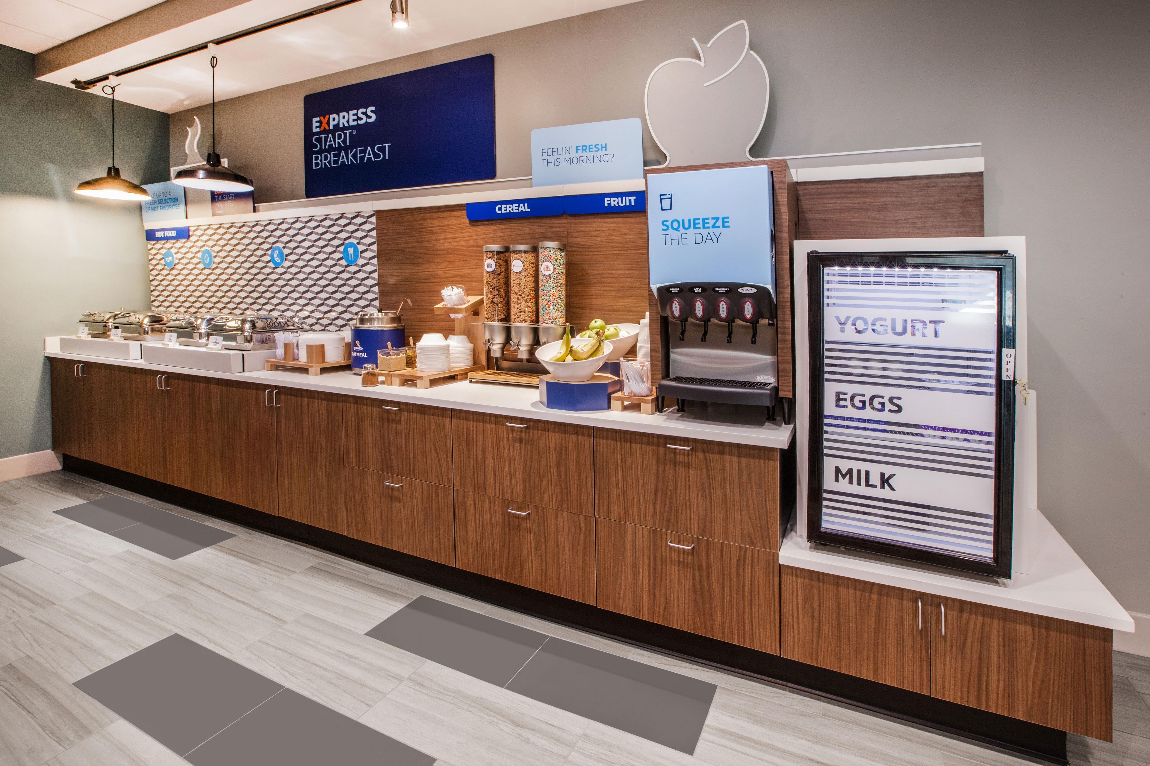 Holiday Inn Express Fresno River Park Highway 41 By Ihg Ngoại thất bức ảnh