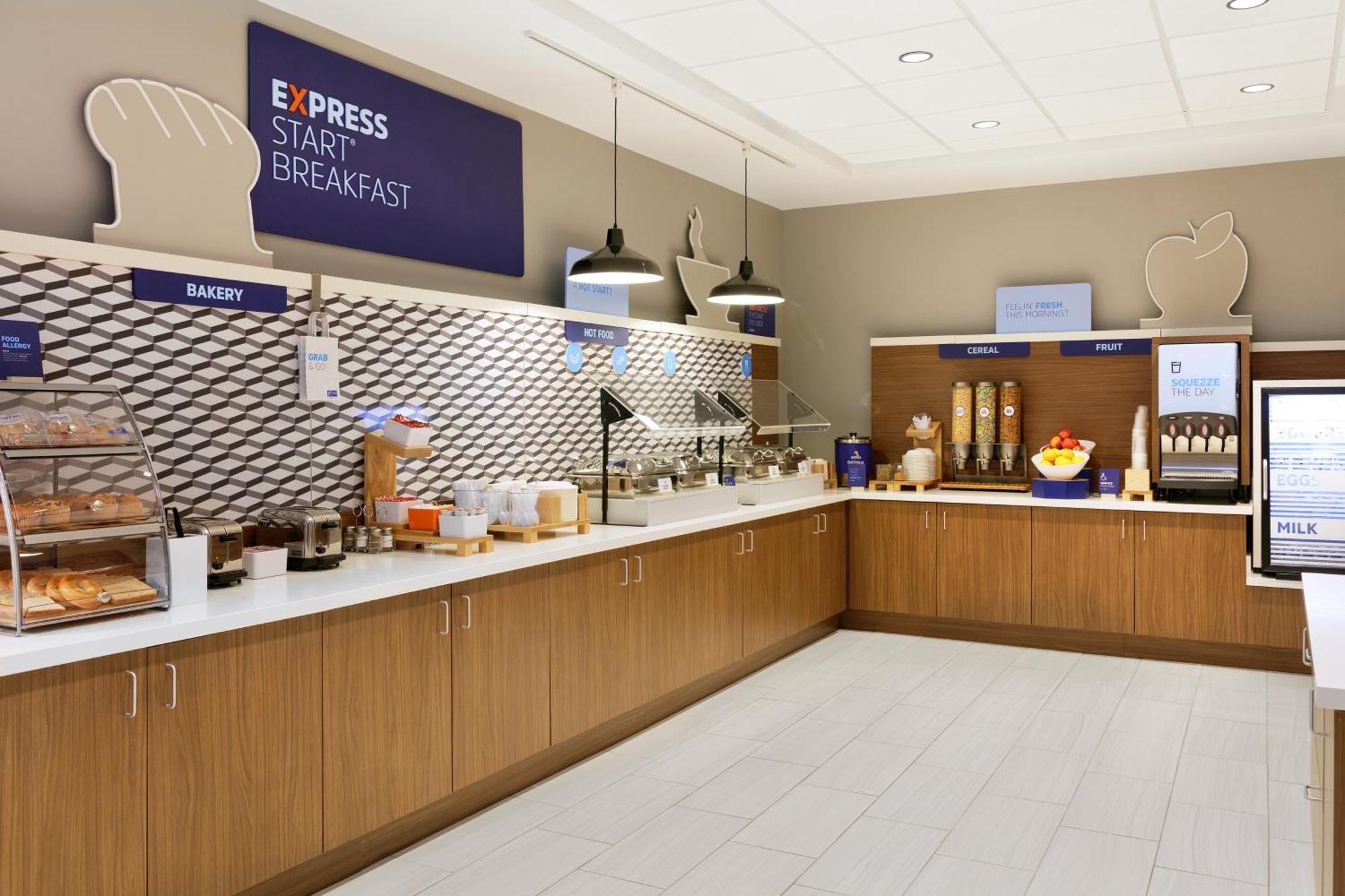 Holiday Inn Express Fresno River Park Highway 41 By Ihg Ngoại thất bức ảnh